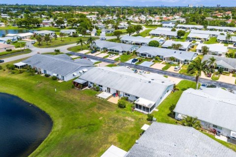 Villa ou maison à vendre à West Palm Beach, Floride: 2 chambres, 116.13 m2 № 1117935 - photo 10