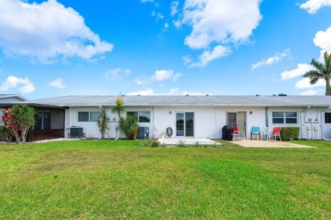 Villa ou maison à vendre à West Palm Beach, Floride: 2 chambres, 116.13 m2 № 1117935 - photo 17