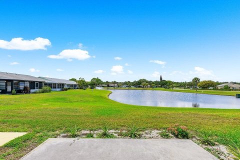 Villa ou maison à vendre à West Palm Beach, Floride: 2 chambres, 116.13 m2 № 1117935 - photo 16