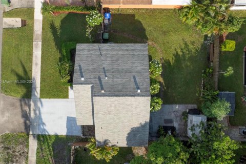 Villa ou maison à vendre à Pembroke Pines, Floride: 2 chambres, 96.15 m2 № 1431430 - photo 30