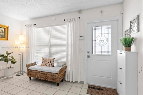 Villa ou maison à vendre à Pembroke Pines, Floride: 2 chambres, 96.15 m2 № 1431430 - photo 7