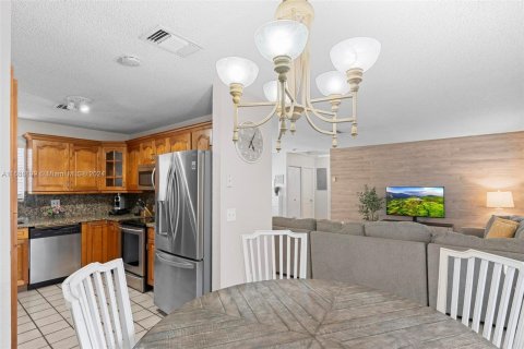 Villa ou maison à vendre à Pembroke Pines, Floride: 2 chambres, 96.15 m2 № 1431430 - photo 15