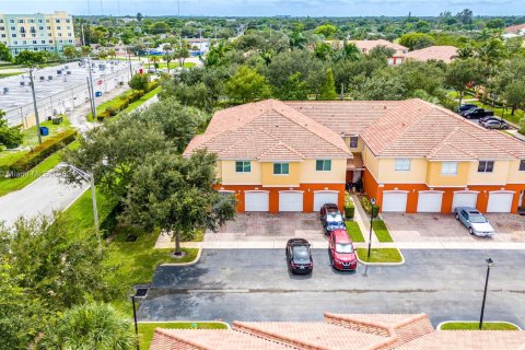 Townhouse in Davie, Florida 3 bedrooms, 131.55 sq.m. № 1384155 - photo 28