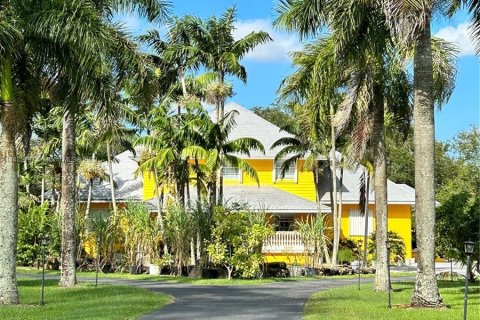 Villa ou maison à vendre à Homestead, Floride: 4 chambres, 498.23 m2 № 783000 - photo 22