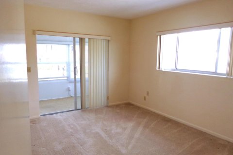 Condominio en venta en Lake Worth, Florida, 2 dormitorios, 76.09 m2 № 1014076 - foto 2