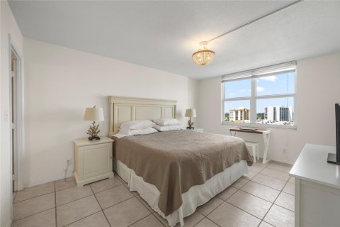 Condo in Pompano Beach, Florida, 2 bedrooms  № 1014122 - photo 13