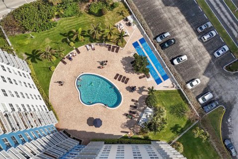 Copropriété à vendre à Pompano Beach, Floride: 2 chambres, 111.48 m2 № 1014122 - photo 19