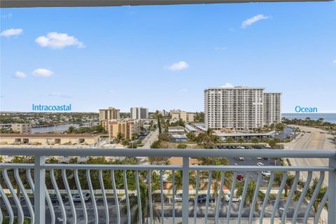 Condominio en venta en Pompano Beach, Florida, 2 dormitorios, 111.48 m2 № 1014122 - foto 9