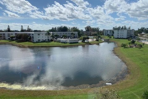 Copropriété à vendre à West Palm Beach, Floride: 2 chambres, 98.66 m2 № 1014086 - photo 4