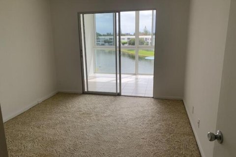 Copropriété à vendre à West Palm Beach, Floride: 2 chambres, 98.66 m2 № 1014086 - photo 1