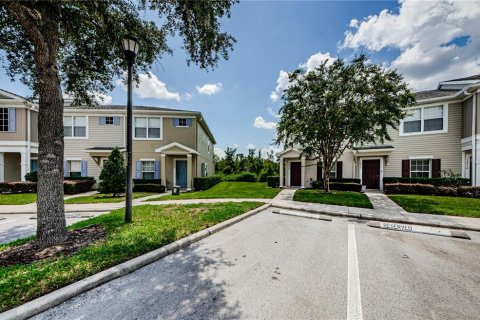 Townhouse in Odessa, Florida 2 bedrooms, 115.2 sq.m. № 1326788 - photo 6