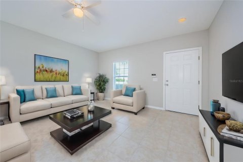 Touwnhouse à vendre à Odessa, Floride: 2 chambres, 115.2 m2 № 1326788 - photo 9