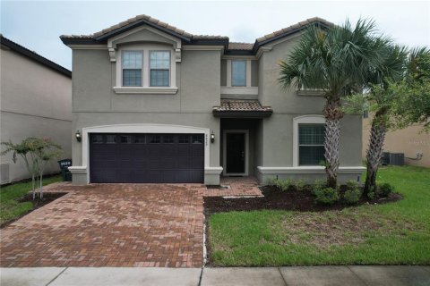 House in Kissimmee, Florida 9 bedrooms, 407.93 sq.m. № 1335964 - photo 1