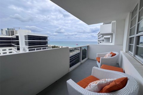 Copropriété à louer à Miami Beach, Floride: 1 chambre, 76.18 m2 № 929550 - photo 11