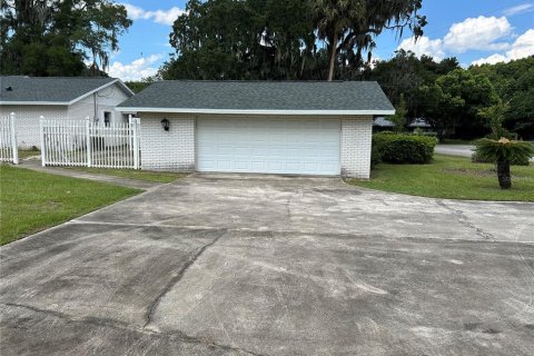 House in DeLand, Florida 3 bedrooms, 212.37 sq.m. № 1335520 - photo 6