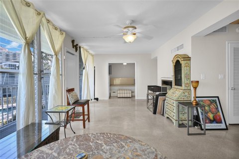 Condo in Fort Lauderdale, Florida, 2 bedrooms  № 1007694 - photo 28