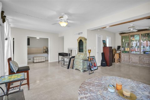 Condo in Fort Lauderdale, Florida, 2 bedrooms  № 1007694 - photo 30