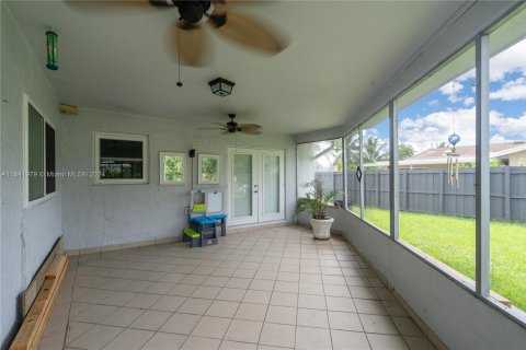 Villa ou maison à vendre à Fort Lauderdale, Floride: 4 chambres, 166.3 m2 № 1320816 - photo 29