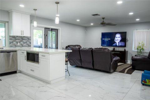 Villa ou maison à vendre à Fort Lauderdale, Floride: 4 chambres, 166.3 m2 № 1320816 - photo 5