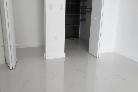 Copropriété à vendre à Miami, Floride: 3 chambres, 134.43 m2 № 1181709 - photo 9