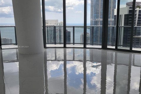 Copropriété à vendre à Miami, Floride: 3 chambres, 134.43 m2 № 1181709 - photo 1