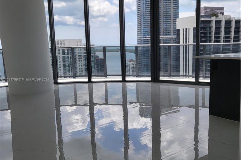 Condominio en venta en Miami, Florida, 3 dormitorios, 134.43 m2 № 1181709 - foto 2