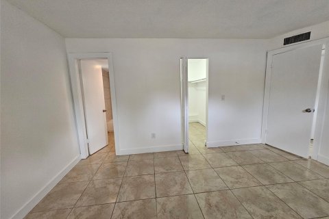 Copropriété à vendre à Lauderhill, Floride: 2 chambres, 89.09 m2 № 1155489 - photo 11