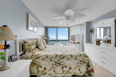Condo in Jensen Beach, Florida, 2 bedrooms  № 1178278 - photo 30