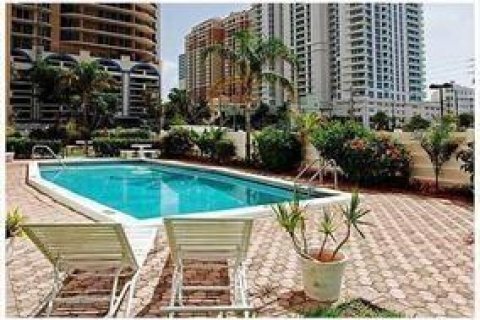 Condo in Fort Lauderdale, Florida, 2 bedrooms  № 1178329 - photo 3