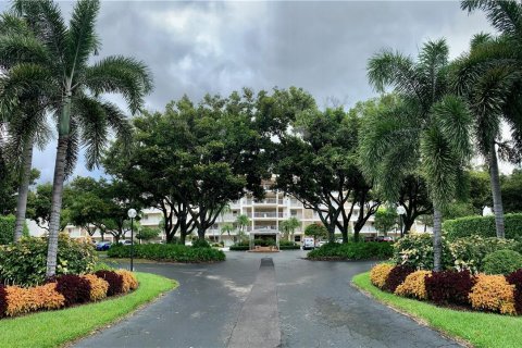 Condo in Pompano Beach, Florida, 2 bedrooms  № 1178243 - photo 26