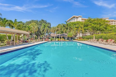 Copropriété à vendre à Pompano Beach, Floride: 2 chambres, 126.35 m2 № 1178243 - photo 24