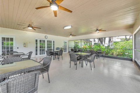 Copropriété à vendre à Pompano Beach, Floride: 2 chambres, 126.35 m2 № 1178243 - photo 11