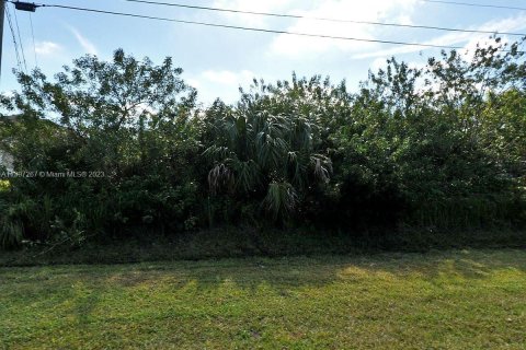 Terrain à vendre à Port St. Lucie, Floride № 532492 - photo 5