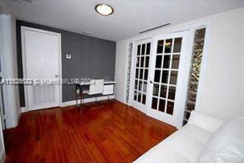 Copropriété à vendre à Miami Beach, Floride: 1 chambre, 66.89 m2 № 1282467 - photo 14