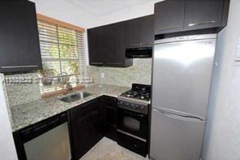 Condominio en venta en Miami Beach, Florida, 1 dormitorio, 66.89 m2 № 1282467 - foto 12