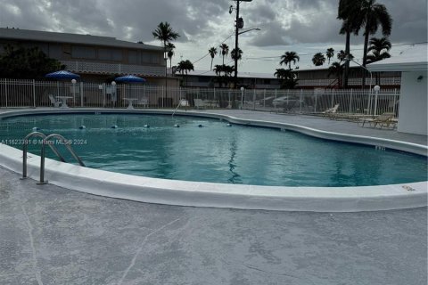 Copropriété à vendre à Hallandale Beach, Floride: 1 chambre, 58.06 m2 № 1270128 - photo 13