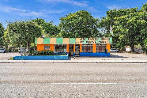 Immobilier commercial à vendre à Fort Lauderdale, Floride № 66189 - photo 19