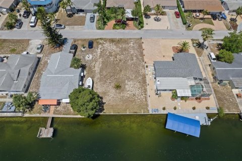 Terreno en venta en Hudson, Florida № 218617 - foto 10