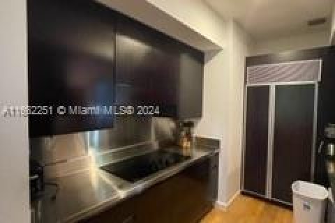 Condo in Key Biscayne, Florida, 2 bedrooms  № 1370427 - photo 7