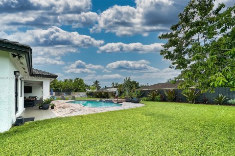 Villa ou maison à vendre à Miami, Floride: 4 chambres, 211.07 m2 № 1365800 - photo 30