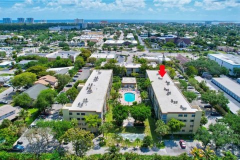 Condo in Deerfield Beach, Florida, 1 bedroom  № 1189961 - photo 14