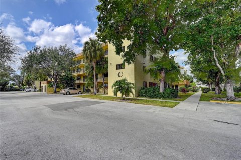 Copropriété à vendre à Deerfield Beach, Floride: 1 chambre, 67.63 m2 № 1189961 - photo 6