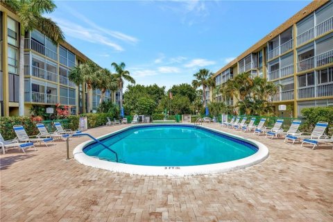 Condominio en venta en Deerfield Beach, Florida, 1 dormitorio, 67.63 m2 № 1189961 - foto 11