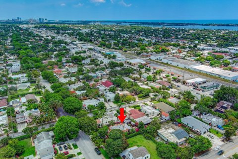 Villa ou maison à vendre à West Palm Beach, Floride: 2 chambres, 118.82 m2 № 1189956 - photo 7