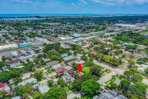 Villa ou maison à vendre à West Palm Beach, Floride: 2 chambres, 118.82 m2 № 1189956 - photo 9