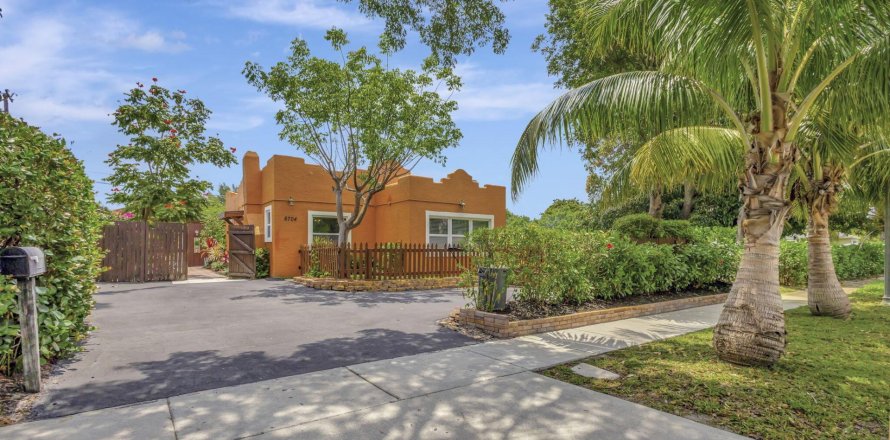 Villa ou maison à West Palm Beach, Floride 2 chambres, 118.82 m2 № 1189956