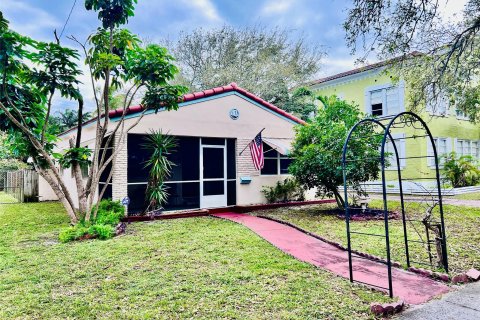 Villa ou maison à vendre à Hollywood, Floride: 3 chambres, 145.58 m2 № 1017110 - photo 5