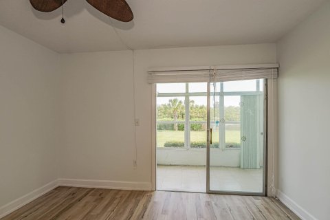 Condominio en venta en Vero Beach, Florida, 1 dormitorio, 64.57 m2 № 1217341 - foto 18