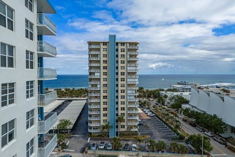 Copropriété à vendre à Pompano Beach, Floride: 2 chambres, 111.48 m2 № 1178323 - photo 3