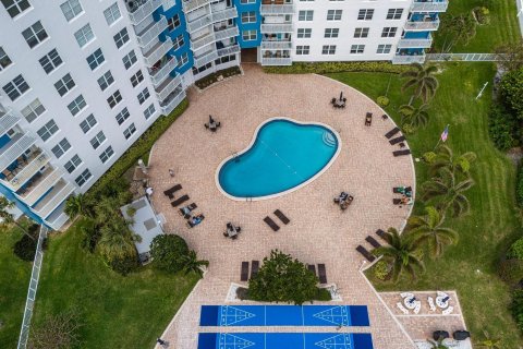 Copropriété à vendre à Pompano Beach, Floride: 2 chambres, 111.48 m2 № 1178323 - photo 6